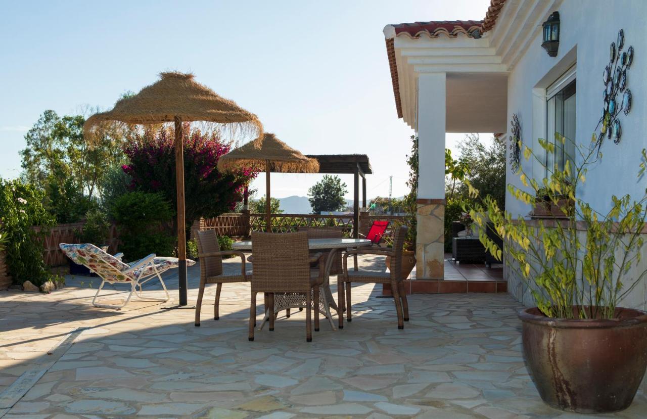 Hotel Cortijo De Salia Alcaucín Δωμάτιο φωτογραφία