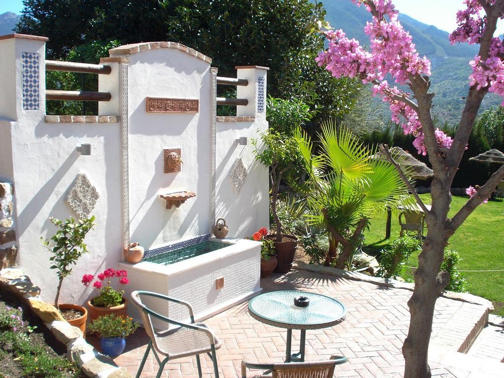 Hotel Cortijo De Salia Alcaucín Εξωτερικό φωτογραφία