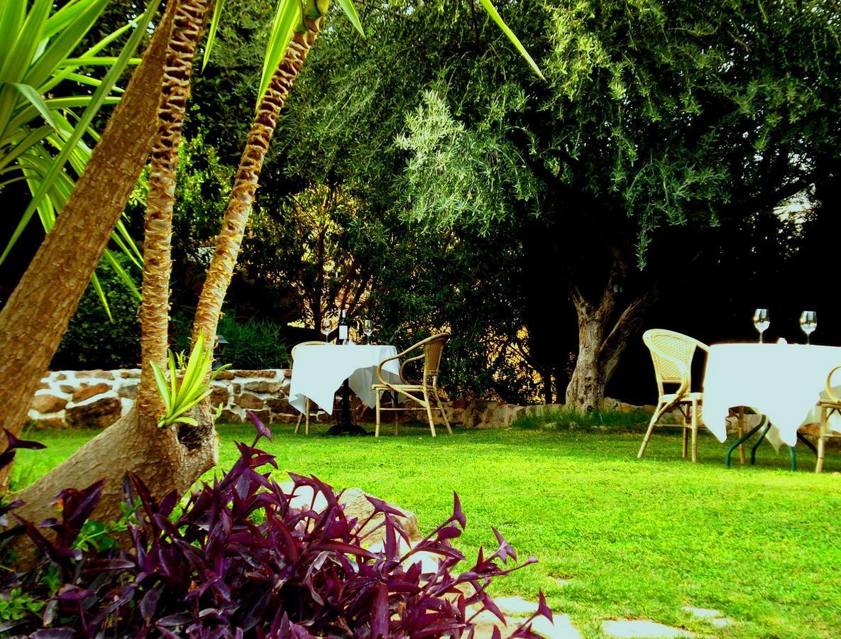 Hotel Cortijo De Salia Alcaucín Εξωτερικό φωτογραφία